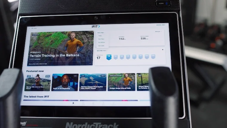 NordicTrack Spacesaver SE9i Elliptical Touchscreen Display