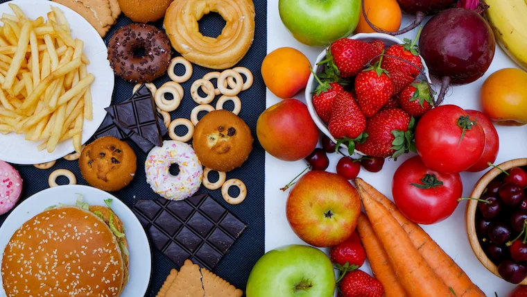 Concept,Photo,Of,Healthy,And,Unhealthy,Food.,Fruits,And,Vegetables