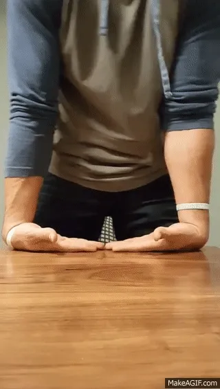 Palms_up_side_leans