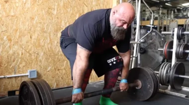 Axle Deadlift vs. Barbell Deadlift