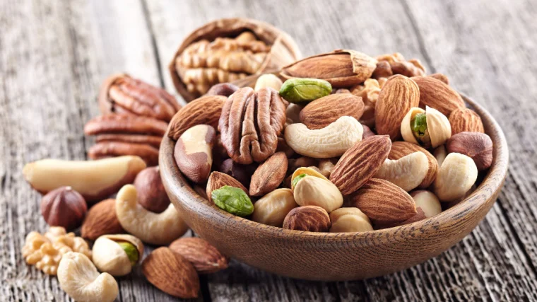 nuts rich in magnesium