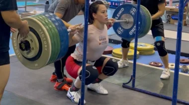 Kuo Hsing-Chun 175 Kilogram Back Squat