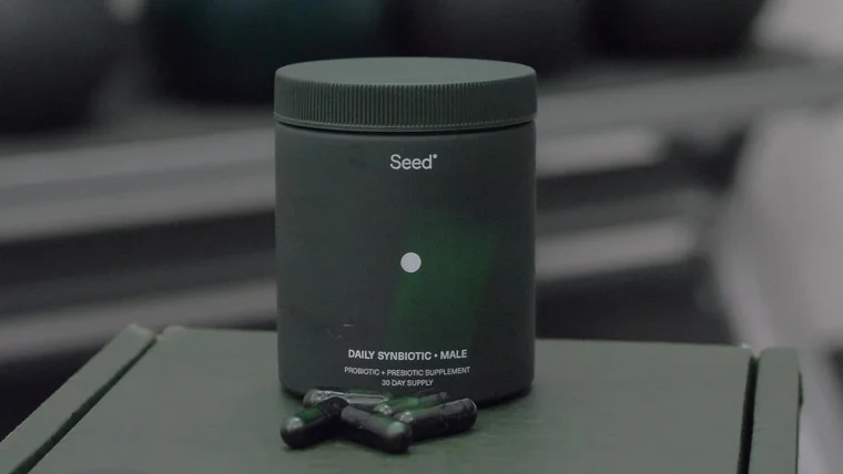An unopened glass jar of Seed Ds-01 Daily Synbiotic