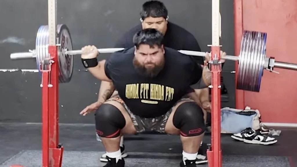 Jesus Olivares (+120 KG) Low-Bar Squats 435 Kilograms (959 Pounds) in Training