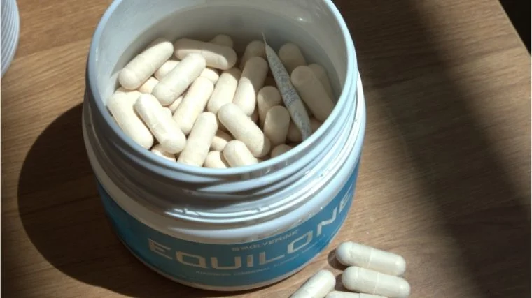 A look inside a container of Equilone®