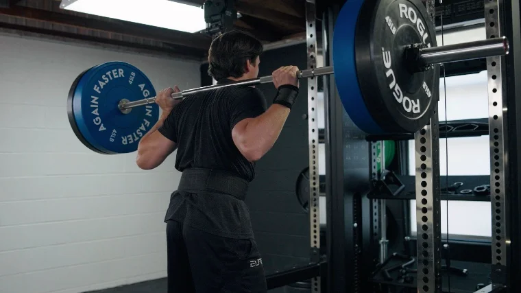 Jake Squatting with the Element 26 Self-Locking Weightlifting Belt