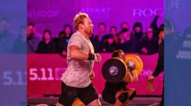A competitor is shown running in this featured image for the Vellner Vets 2025 Season article