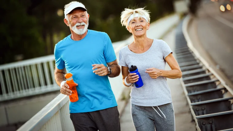 elderly marathoners 1366117307