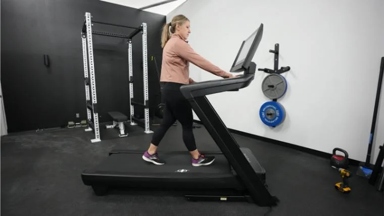 OuA BarBend tester on the NordicTrack Commercial 2450.