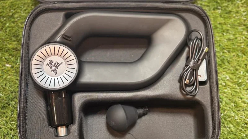 Bob & Brad D6 Pro Massage Gun in the carrying case