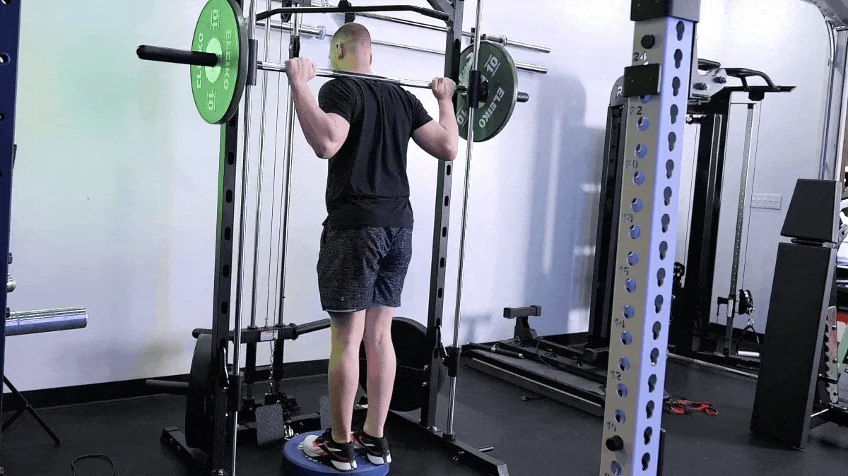smith machine reverse lunge barbend movement gif masters