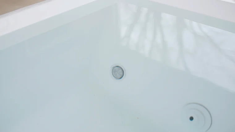 The Plunge Underwater Light