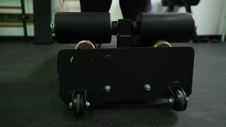 rogue-floor-glute-back-plate-for-feet Back plate for feet on a Rogue Floor Glute