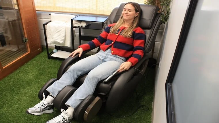 best safe lubricants Best Massage Pads to Attach to Your Chair main image 1