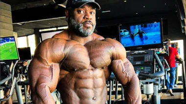 Brandon Curry