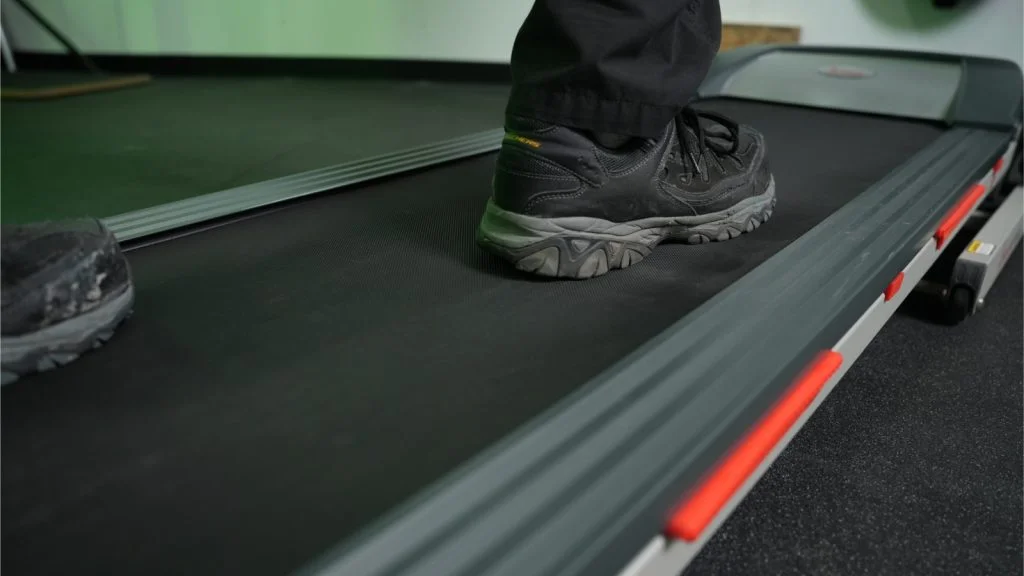 sunny health and fitness tf 4400 close up belt walking on treadmill