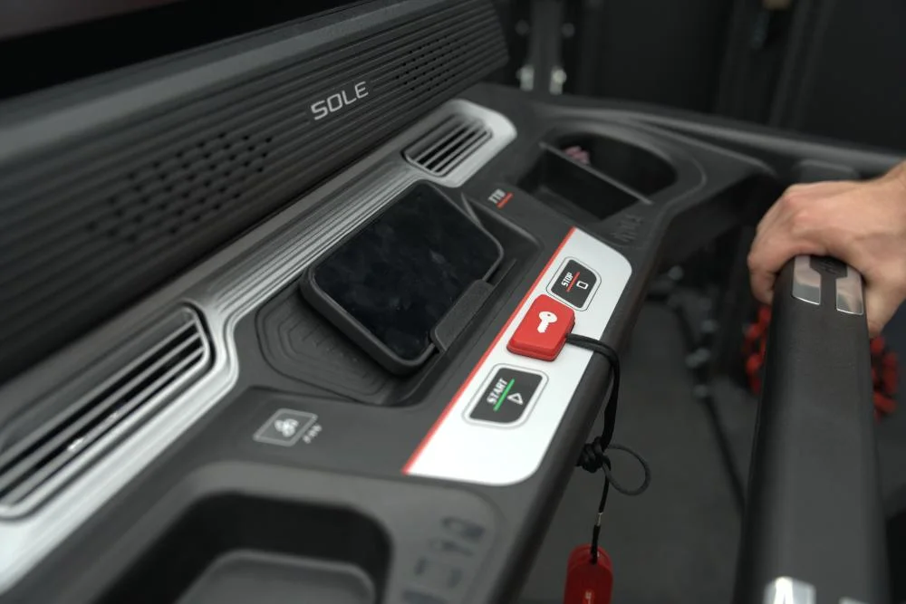 Control buttons on the Sole TT8