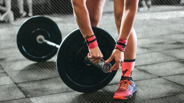The Ultimate Guide on How to Choose a Barbell