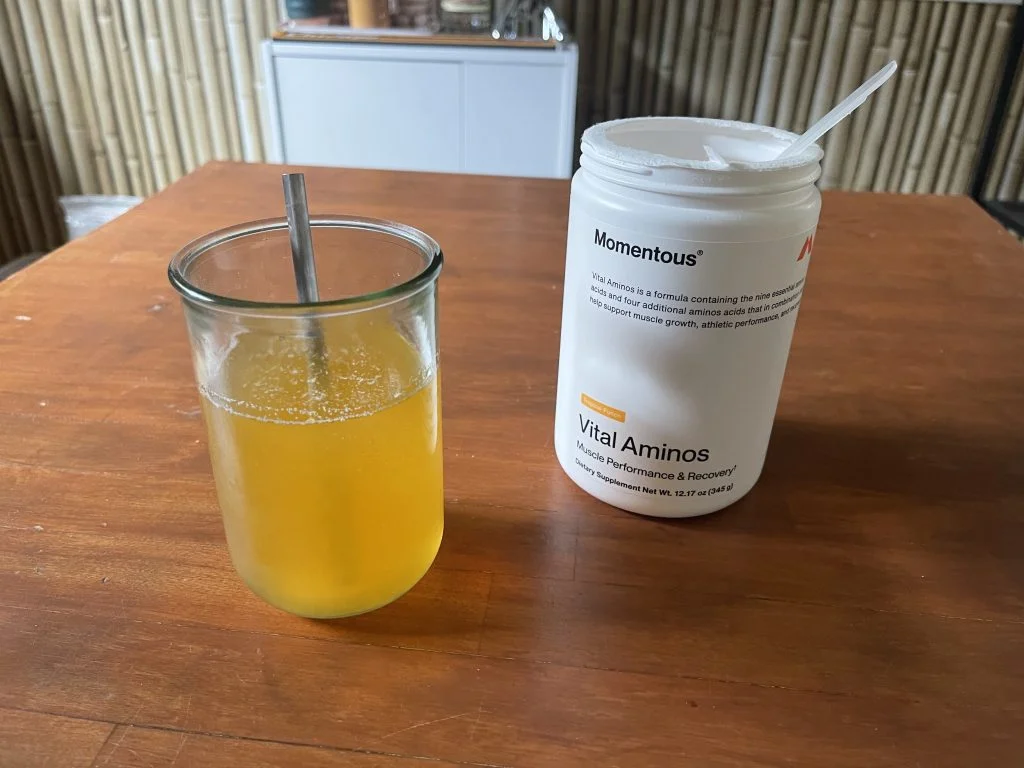 momentous-vital-proteins-mixed-with-water Momentous Vital Aminos