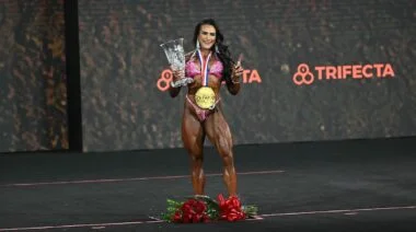Natalia Abraham Coelho wins 2022 Women's Physique Olympia