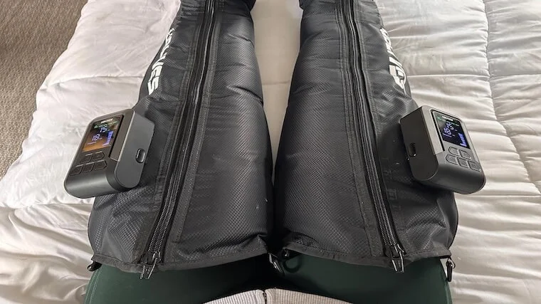 The on-boot pump controls of the Ublives SoleFlex Relax Air Compression Boots