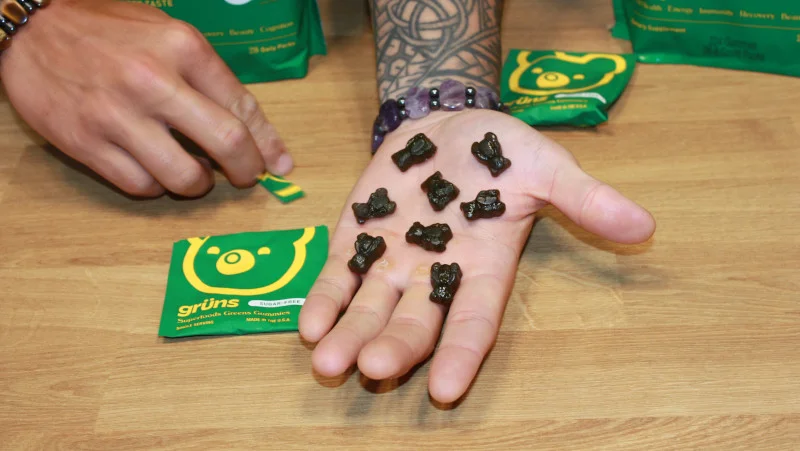BarBend_Grüns_Adult_Superfoods_Greens_Gummies_6
