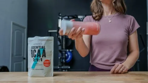 6&nbsp;Benefits of BCAAs&nbsp;(Branched-Chain Amino Acids), and the Potential&nbsp;Side Effects