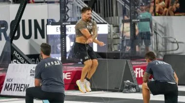 Nick Matthew does double-under crossovers
