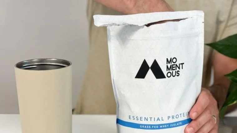 BarBend tester trying out Momentous whey isolate protein powder